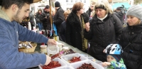 Poslední jarní farmářské trhy budou s ochutnávkou vín
