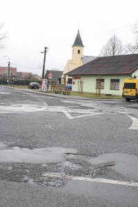 Hlučínská ulice Jandova je jednou z mnoha cest, kterou letos opraví Moravskoslezský kraj